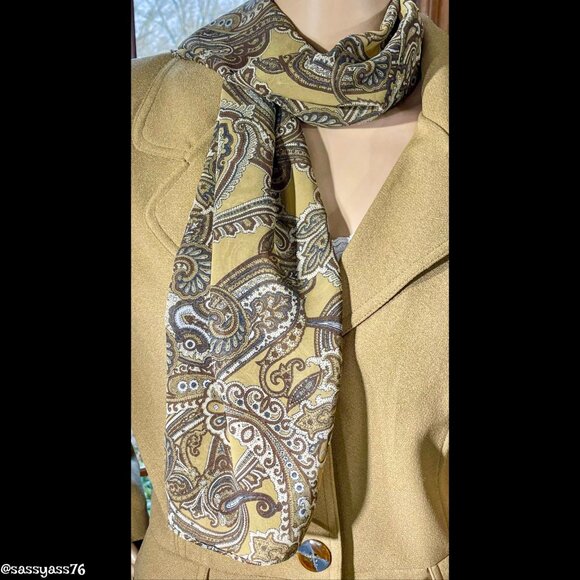 ⭐️HP⭐️VTG▪️JOHN ROBERTS▪️Tan Lightweight Tailored Coat Attached Paisley Scarf - Picture 3 of 6